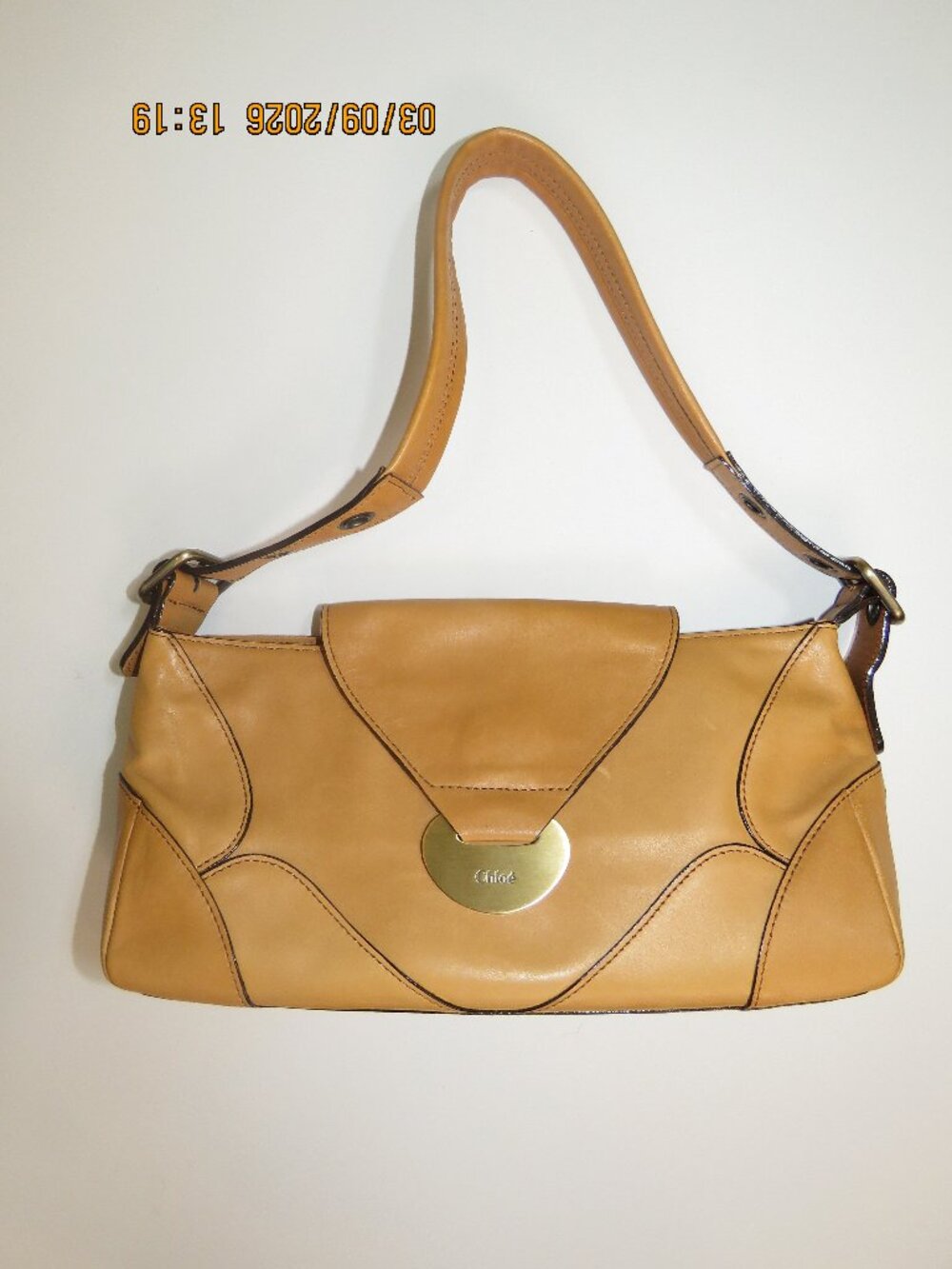 Chloé Vintage Leather Baguette Bag - Camel